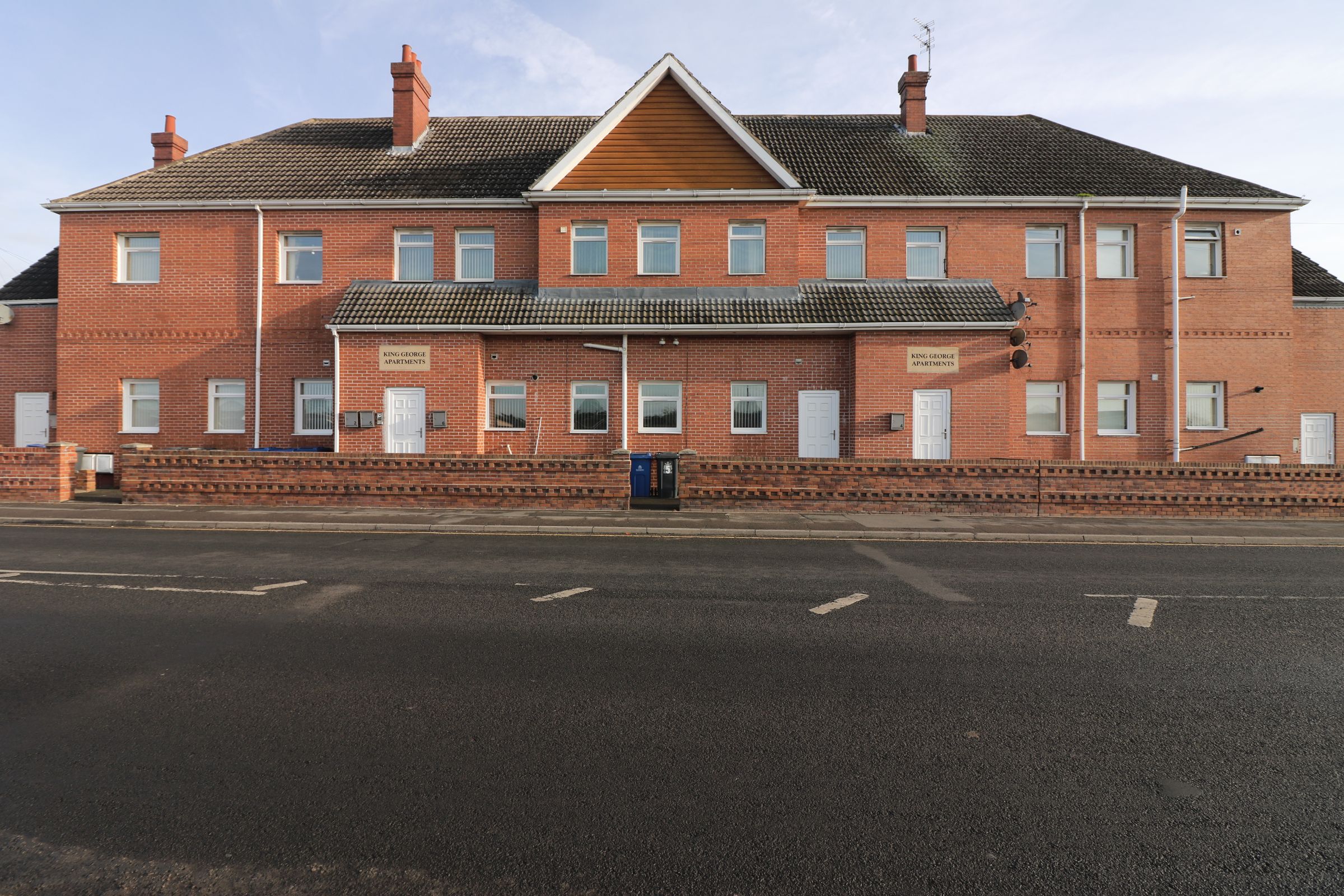 King George Apartments, Stainforth